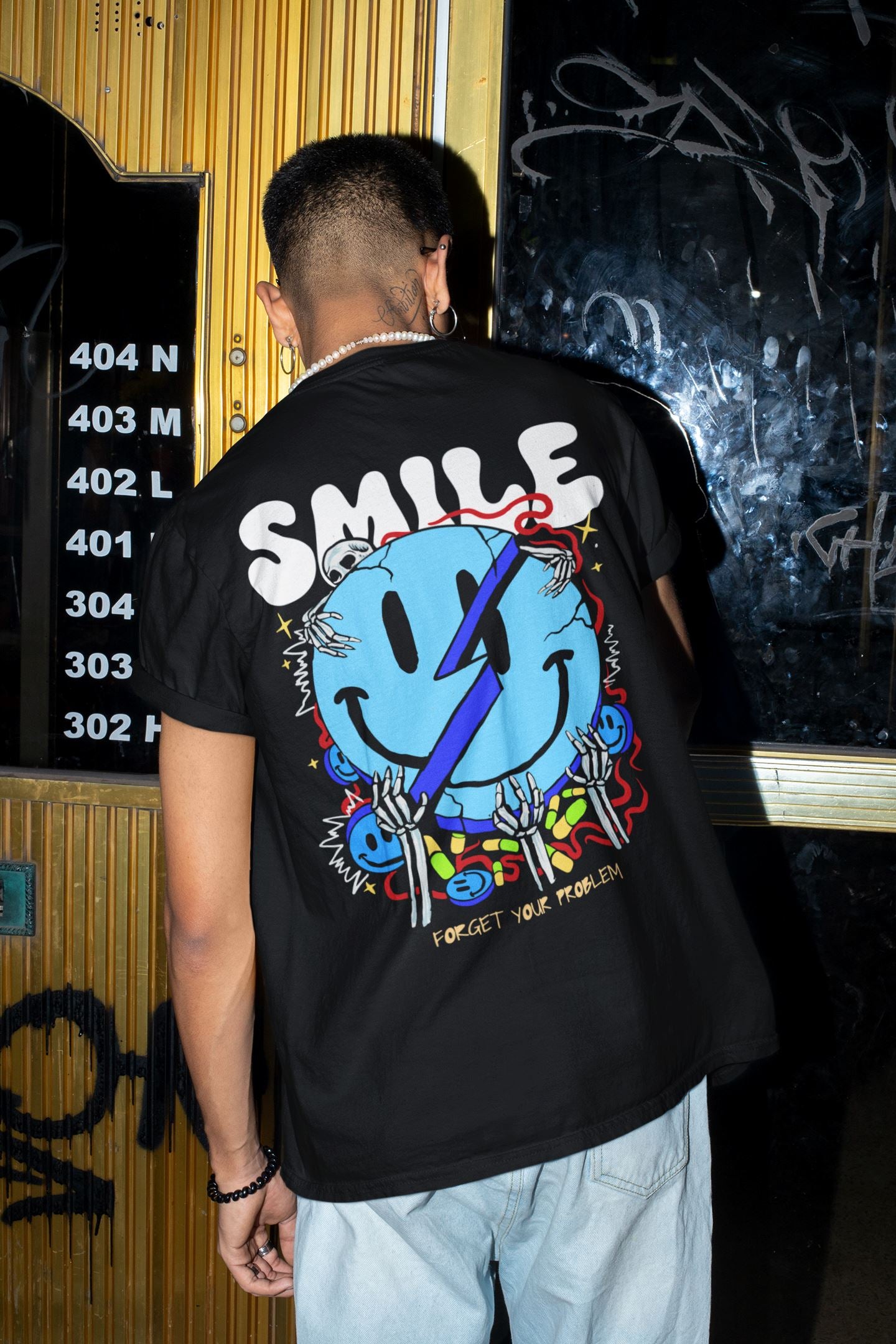 Forget your Problem, Keep Smile. Unisex-T-Shirt Soulmates