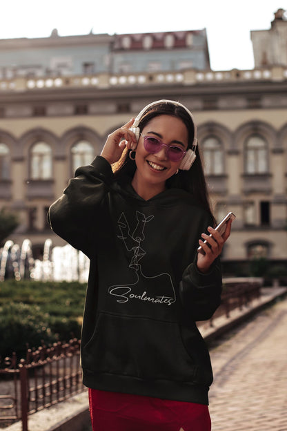 Kissing Soulmates Schlichtes Modernes Soulmates Design Unisex-Kapuzenpullover Soulmates 